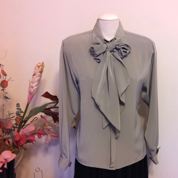 VTG Jaeger Bow Tie Neck Blouse Shirt Women’s Dressy Elegant Top XL 16 - Picture 2 of 11